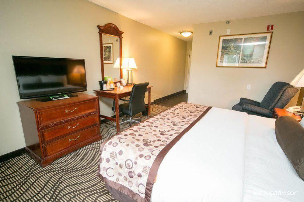 La Quinta Inn By Wyndham Sandusky Near Cedar Point Luaran gambar