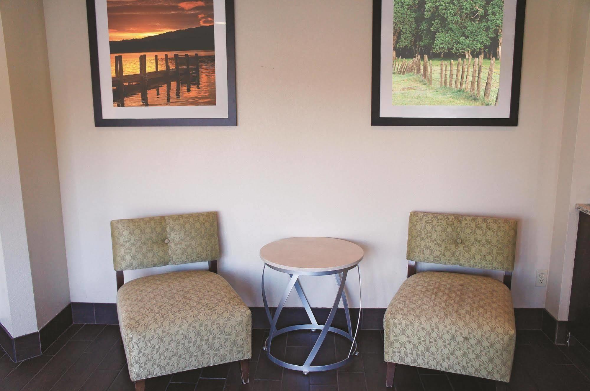 La Quinta Inn By Wyndham Sandusky Near Cedar Point Luaran gambar